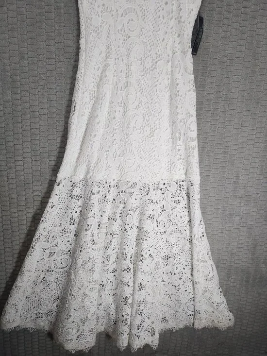 Venus Eyelet Mermaid Sleeveless Maxi Dress-Sz 8 - Picture 3 of 12